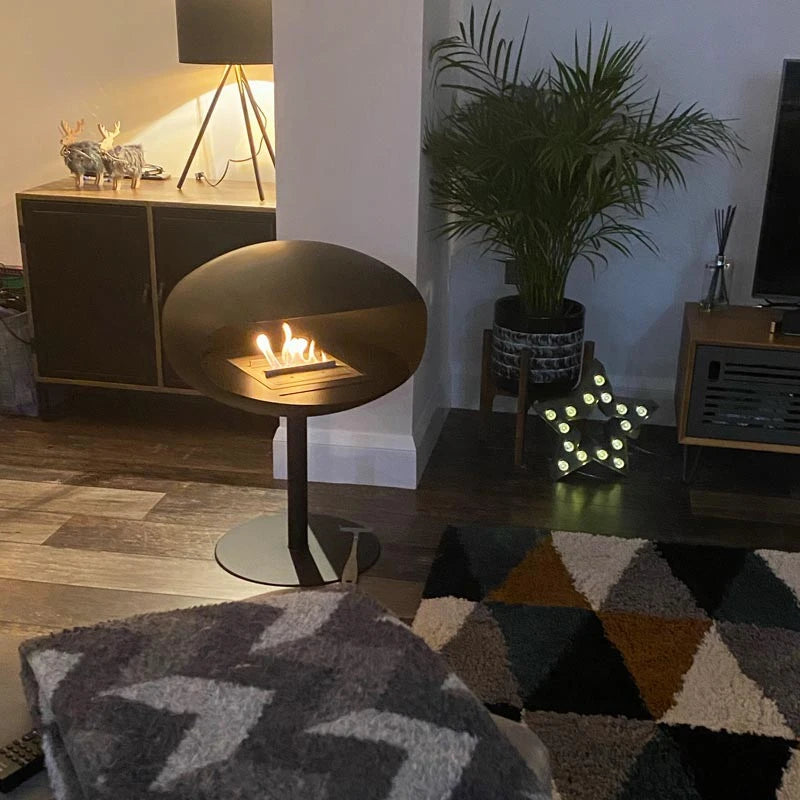 Cocoon Pedestal svart med svart fot