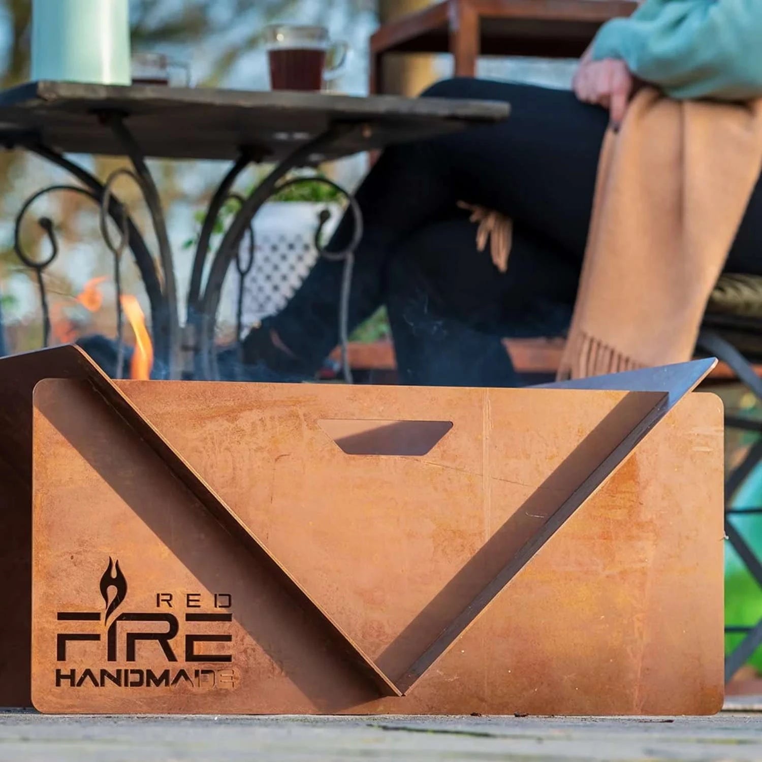 V-Shaped Fire Bowl - Rust