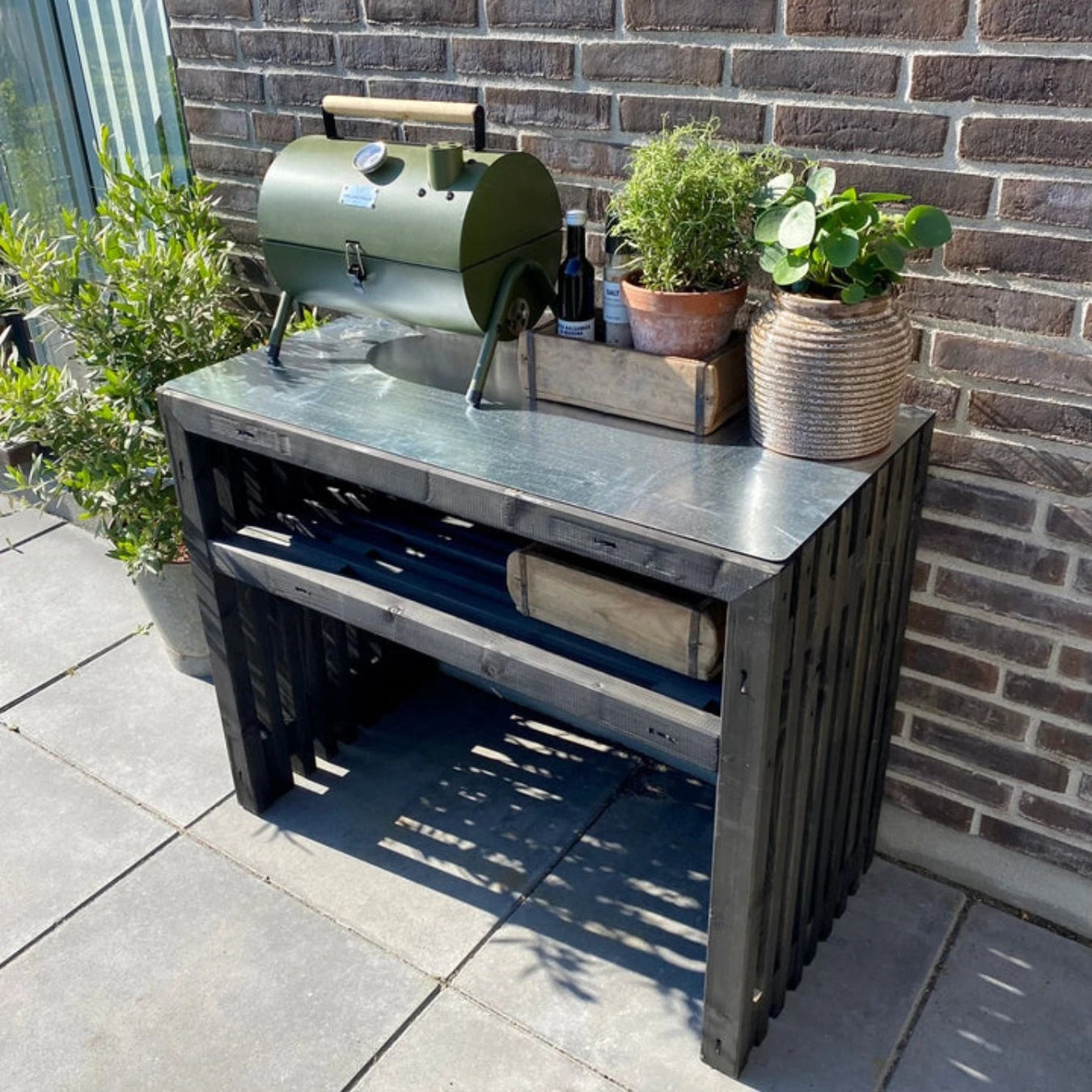 Kabeltromlen  Wooden Grill Table - Black - 120 cm