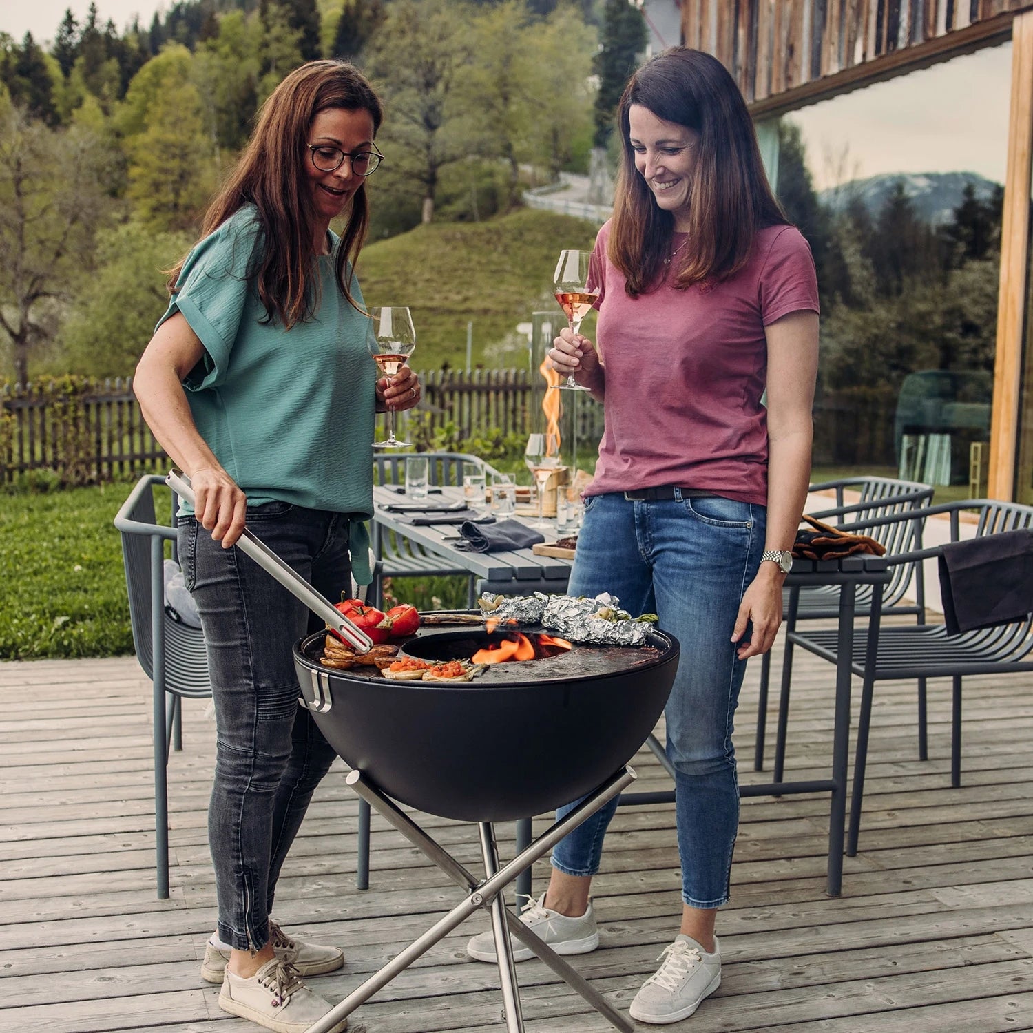 Höfats BOWL 57/70 Plancha Cast Iron Grill Plate