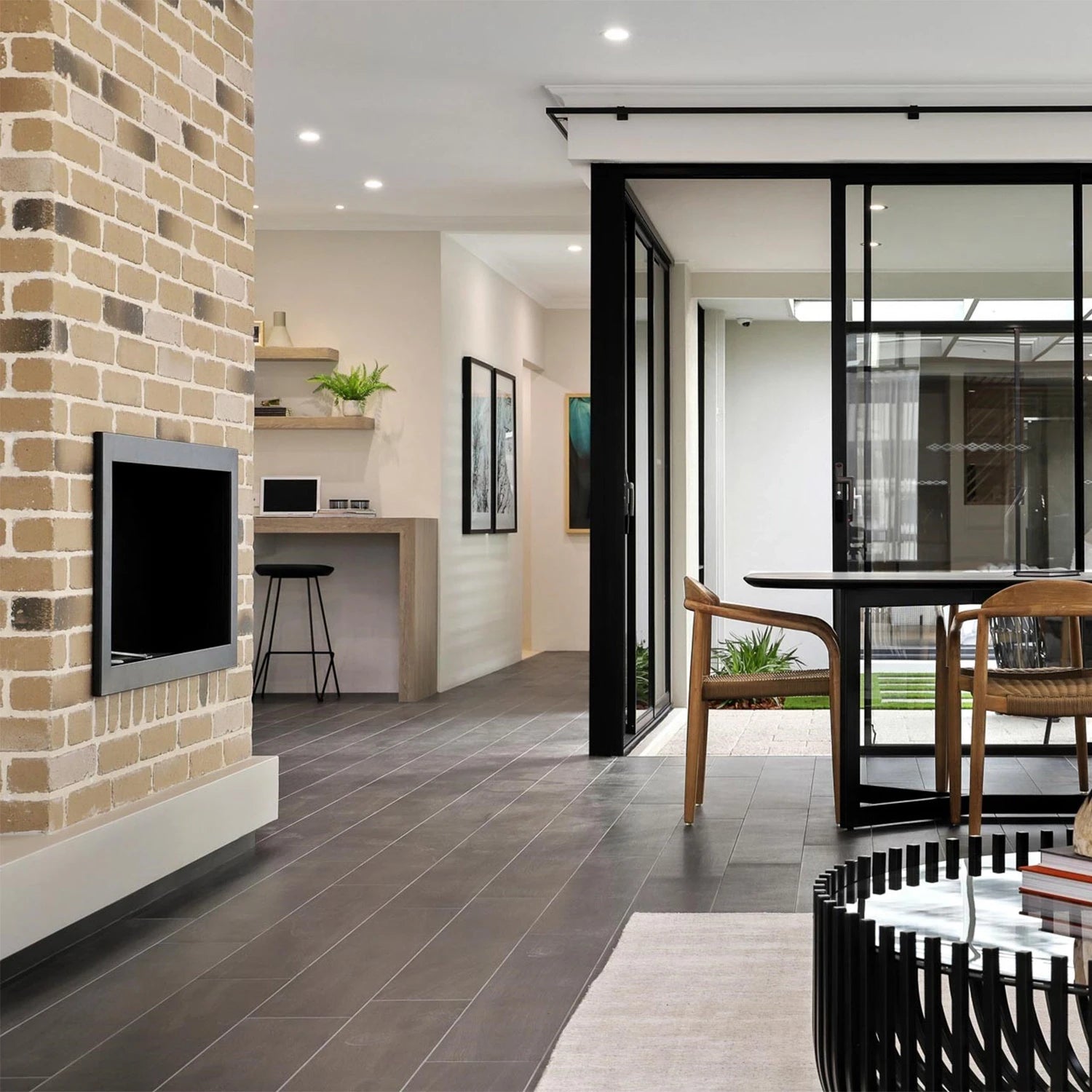 Icon Fires Slimline Firebox SFB1350 - Svart
