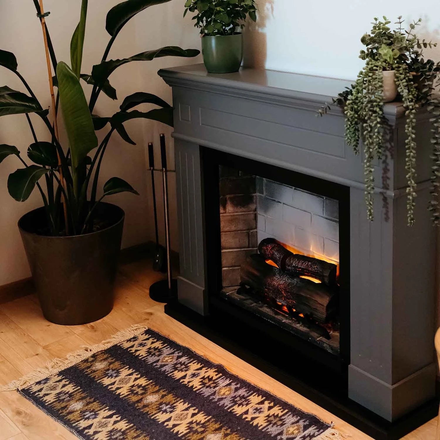 Larsen Electric Fireplace - Grey